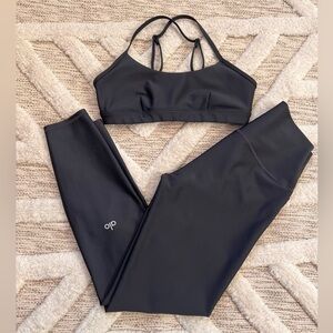 Set!ALO Outfit 7/8 High Waist Airlift Legging XS Intrigue Bra S Anthracite Grey